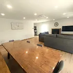 Casa Moderna Con Jardin Y Barbacoa *