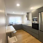 Ferienhaus Casa Moderna Con Jardin Y Barbacoa *