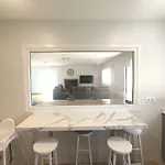 Casa Moderna Con Jardin Y Barbacoa *