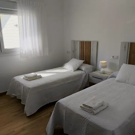 Ferienhaus Casa Moderna Con Jardin Y Barbacoa