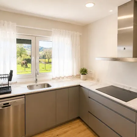 Vakantiehuis Casa Moderna Con Jardin Y Barbacoa *