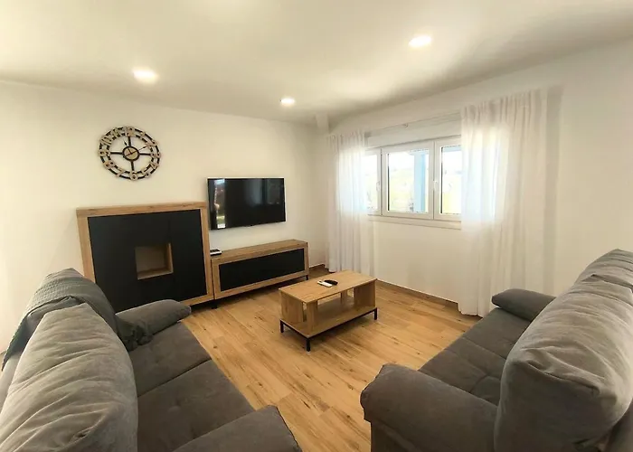 Ferienhaus Casa Moderna Con Jardin Y Barbacoa