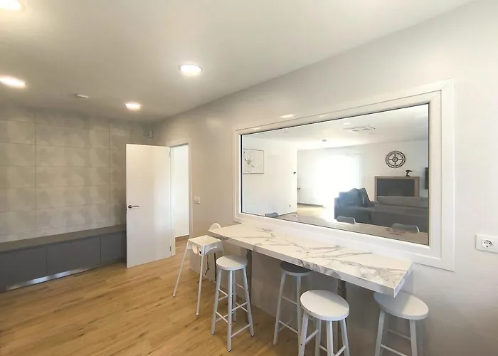 Casa Moderna Con Jardin Y Barbacoa * Helguera (Reocin)