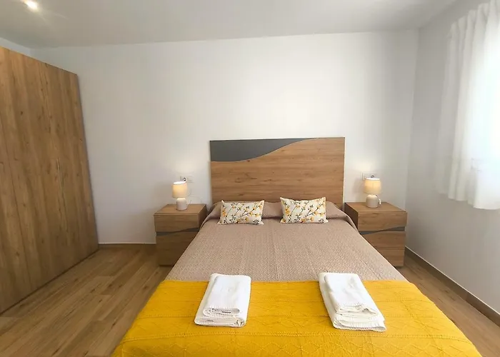 Ferienhaus Casa Moderna Con Jardin Y Barbacoa *