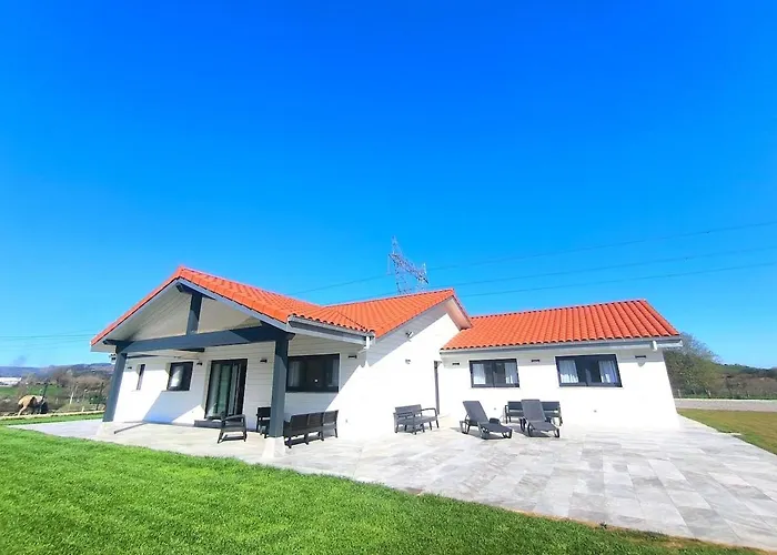 Ferienhaus Casa Moderna Con Jardin Y Barbacoa