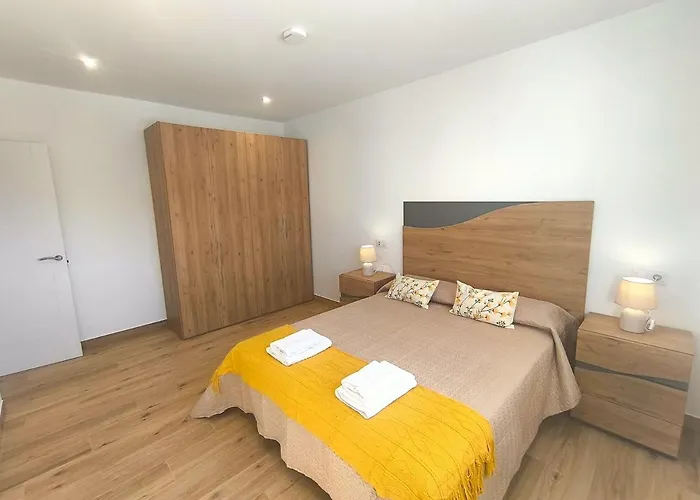 Casa Moderna Con Jardin Y Barbacoa Ferienhaus Helguera (Reocin)