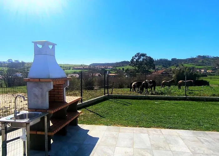 Casa Moderna Con Jardin Y Barbacoa Ferienhaus Helguera (Reocin)